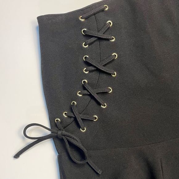 Express Mini Skirt Black size 4 - Picture 2 of 6